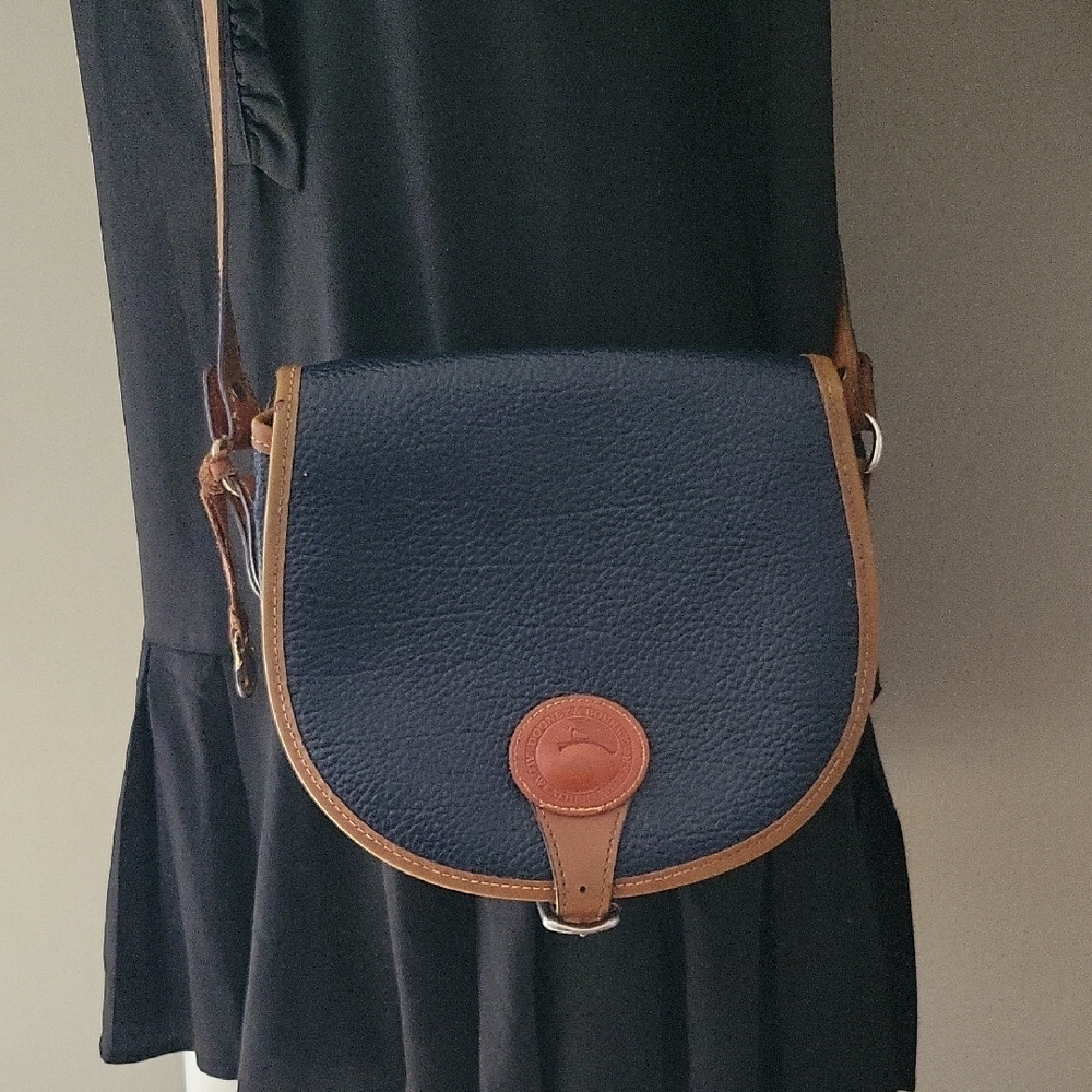 Vintage Dooney & Bourke Pebbled Leather Sandle Crossbody Bag